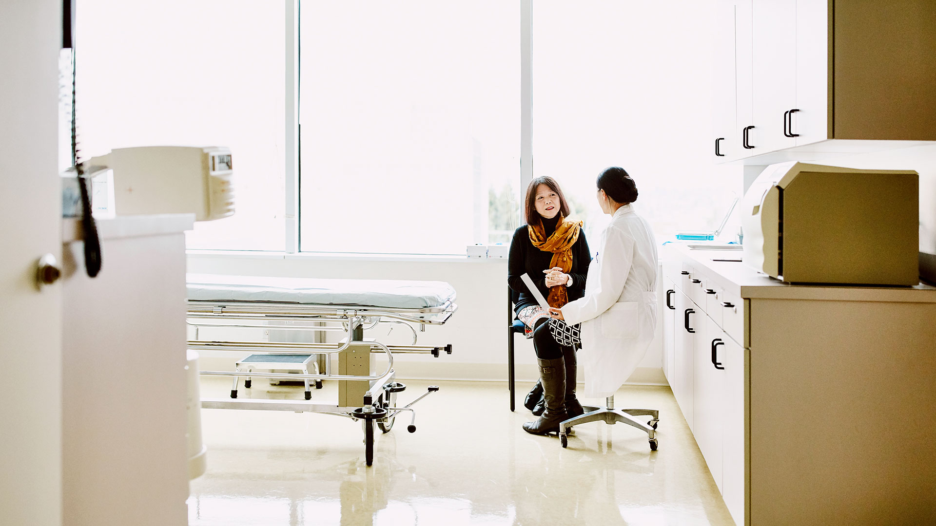 person speaking with doctor 