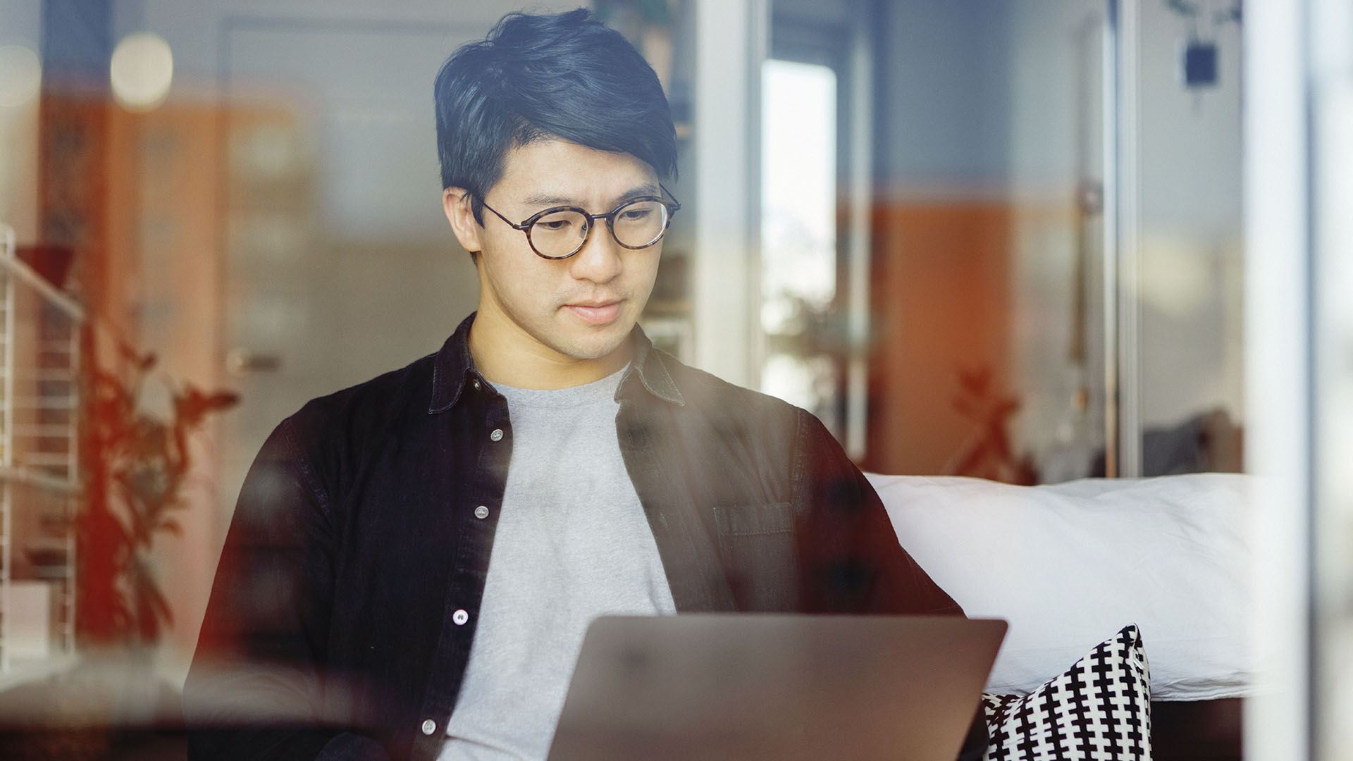 Mental health stigma among Asian American, Pacific Islander employees: What providers, employers can do 